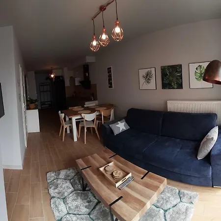 Lägenhet Nr 16 *